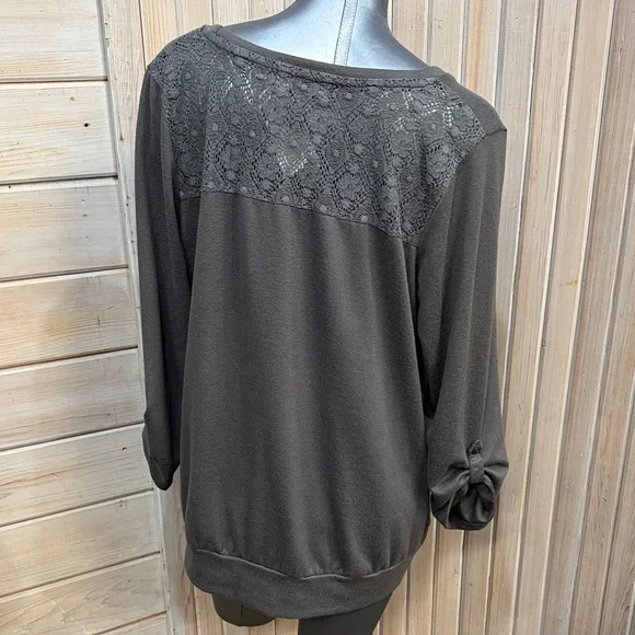 French Laundry Olive Gray Scoop Neck 3/4 Sleeve Top - Picture 3 of 5